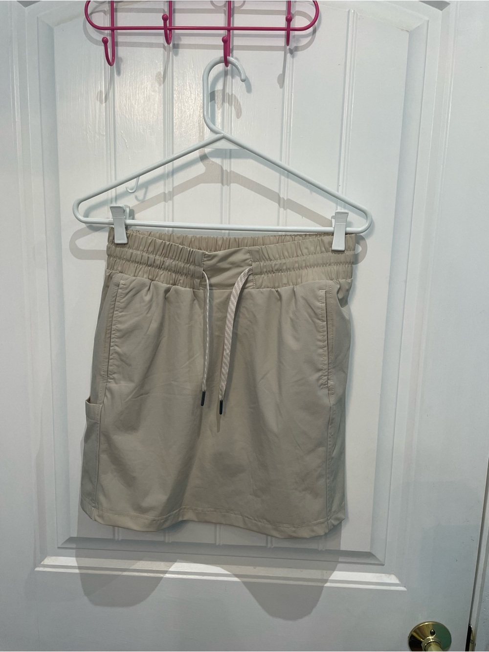 Women’s Hybrid Drawstring Skort in Light Beige